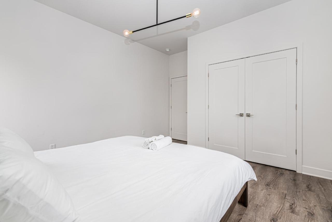 2 Bedroom Luxury In The Mile End By Den Stays Montreal Exterior foto